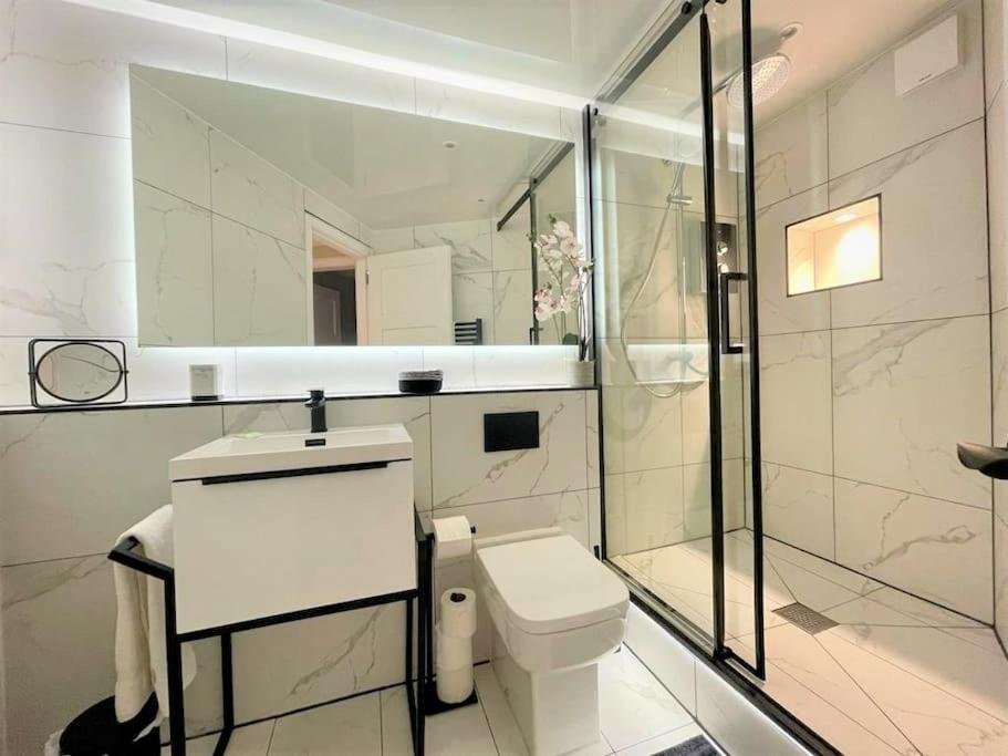 Stylish, Central And Cosy 1Bd Nr Canongate Единбург Екстериор снимка