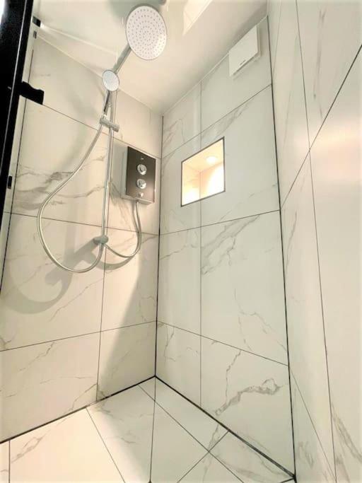 Stylish, Central And Cosy 1Bd Nr Canongate Единбург Екстериор снимка